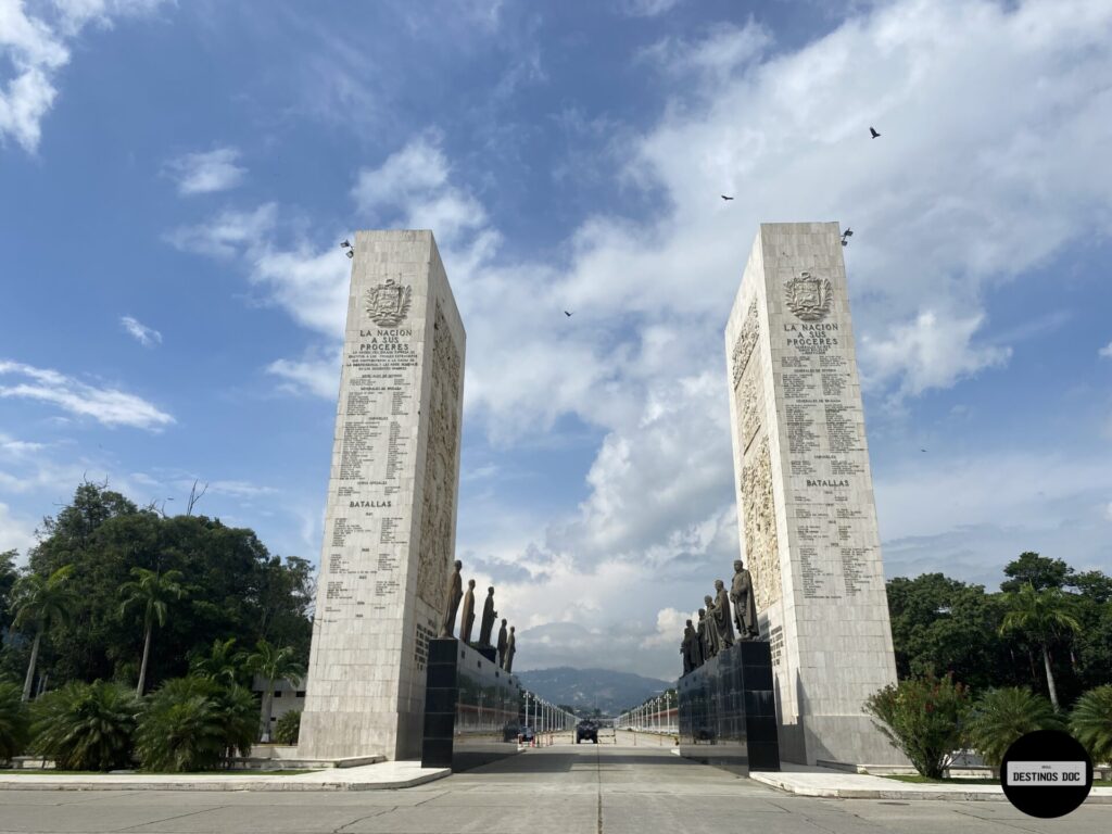 Paseo Los Próceres